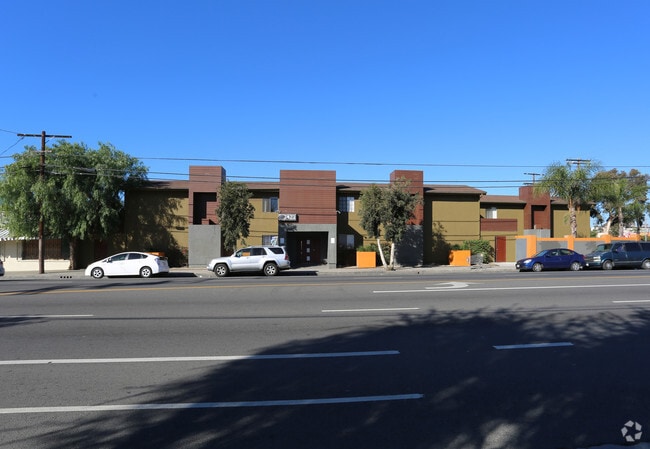 Building Photo - 11720 Runnymede St