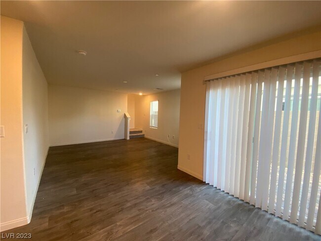 Foto del edificio - 6882 Magenta Moon St