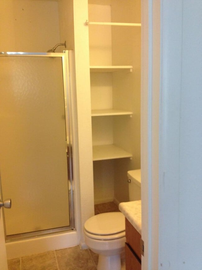 Foto del edificio - 2 Bedroom, 1 Bathroom Condo located in the...