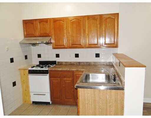 Foto del edificio - 81 Tyler St