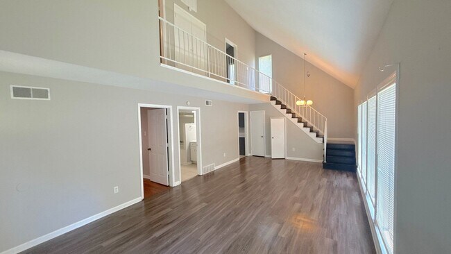 Foto del edificio - 3136 Sycamore View Rd