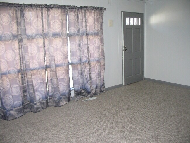 Building Photo - 6666 N Decatur St