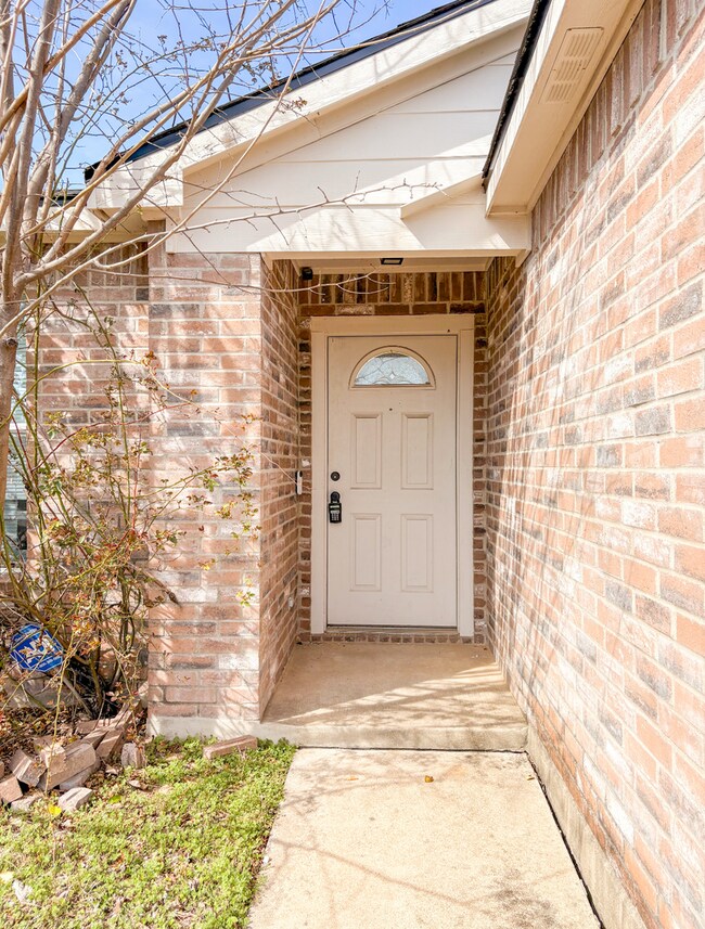Foto del edificio - 2909 Blackburn Dr