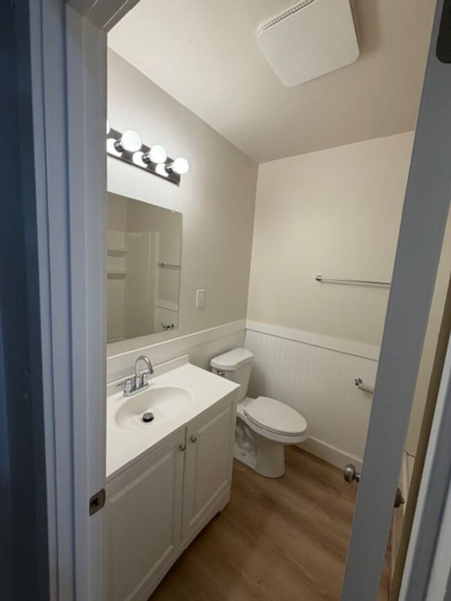 Building Photo - 3 bedroom Centralia home