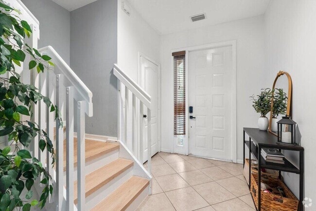 Building Photo - 453 Rainbow Springs Ter