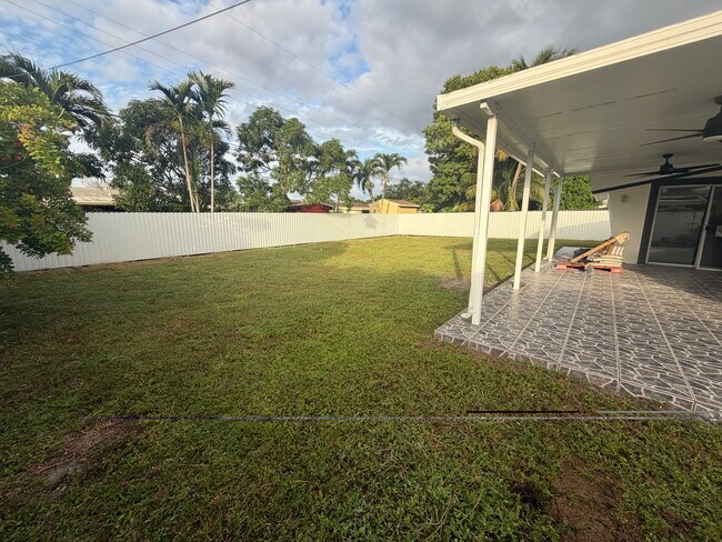 Building Photo - 1311 NW 176th Ter