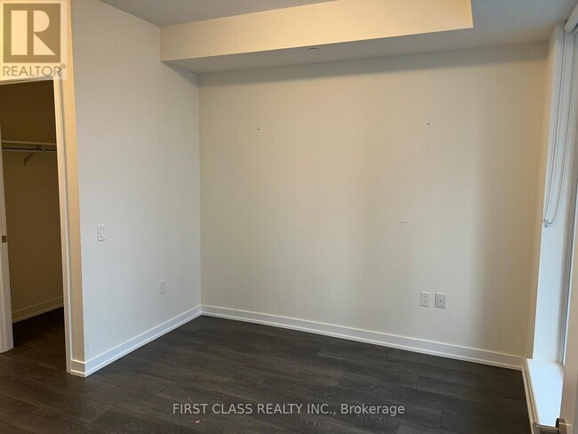 Photo du bâtiment - 28 Freeland St