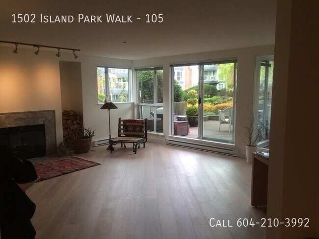 Photo du bâtiment - Furnished 1 Bedroom Suite – Prestigious Is...