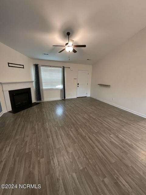 Foto del edificio - Beautiful 3 Bedroom, 2 Bath Home - 1037 Fu...