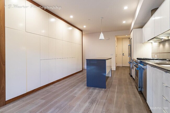 Building Photo - 35 Dolores St