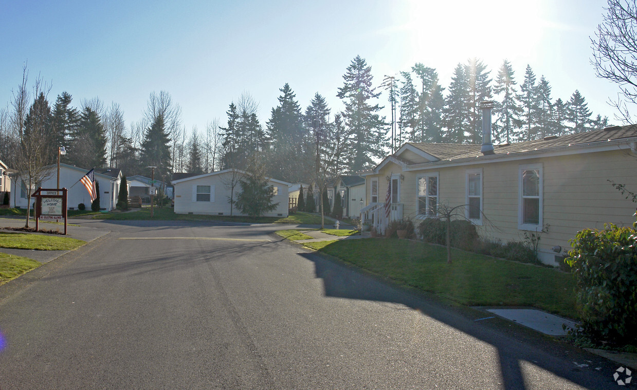 Building Photo - South Hill Palisades