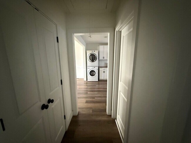 Foto del edificio - 1118/1120 N. Tennessee Blvd.