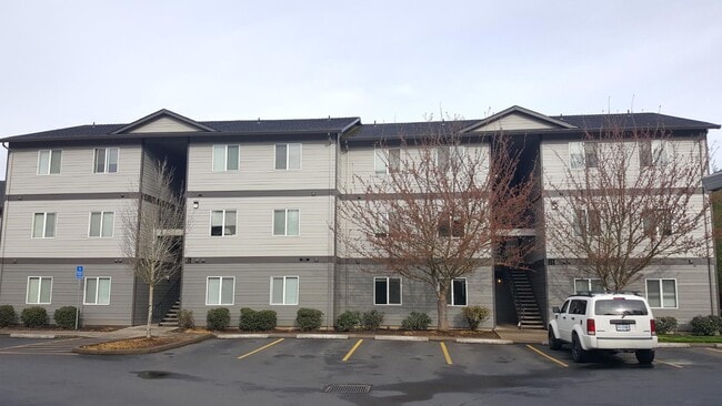 Building Photo - 231 Pioneer Dr
