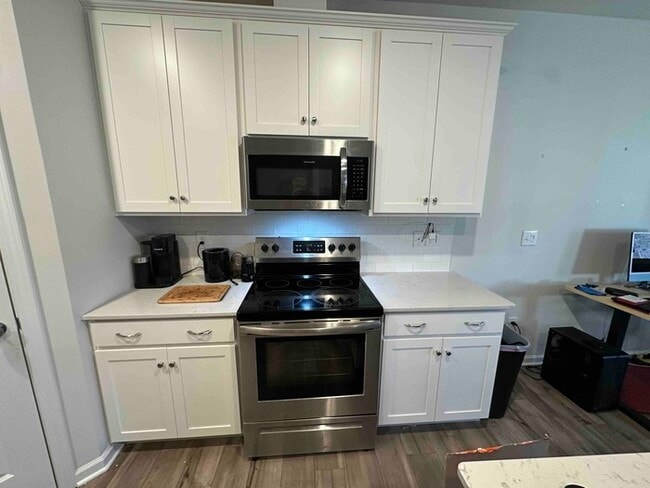 Photo - 261 E Compass Wy Townhome