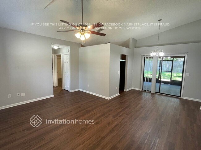 Foto del edificio - 775 Monroe Harbor Pl