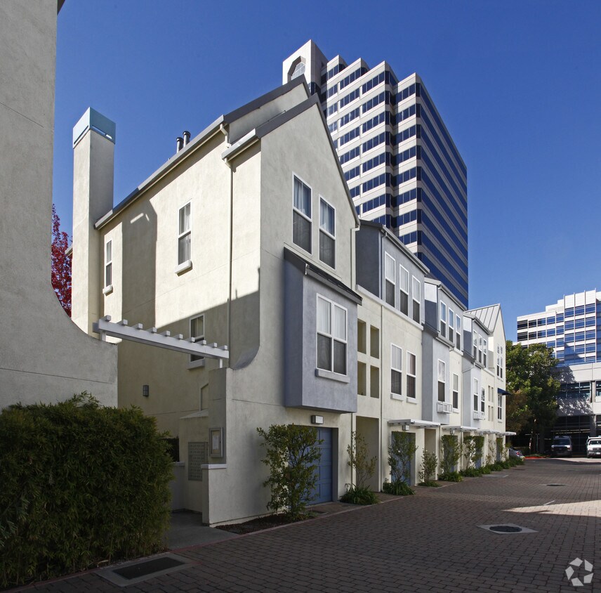 Building Photo - Metro Center Senior Homes