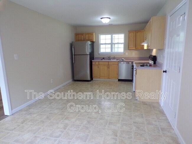 Foto del edificio - 1425 Hammerhill Rd