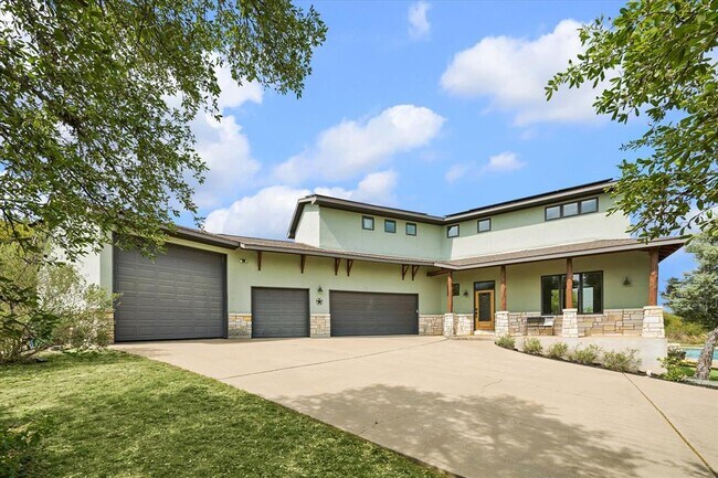 Foto del edificio - 4004 Cloudy Ridge Rd