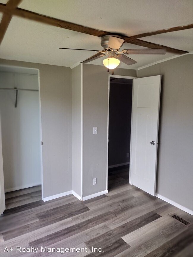 Foto del edificio - 2 br, 1 bath House - 4906 W. Trinity Pl