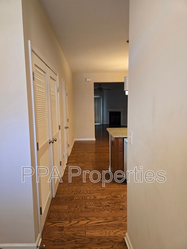 Building Photo - 225 Zante Currant Rd