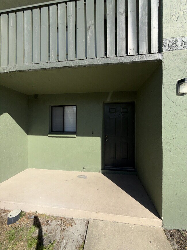 Foto del edificio - 2 bedroom, 2 bathroom in College Pines