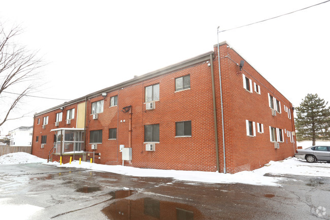 Building Photo - Garland Chase Apartments