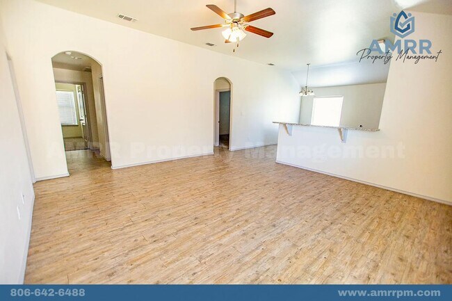 Foto del edificio - New Beginnings Start at AMRR – Spacious 4-Bedroom Home in Wolfforth