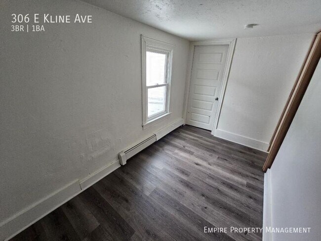 Foto del edificio - 306 E Kline Ave