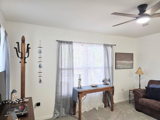 Foto del edificio - Charming 1-bedroom, 1-bath second-floor condo available NOW!