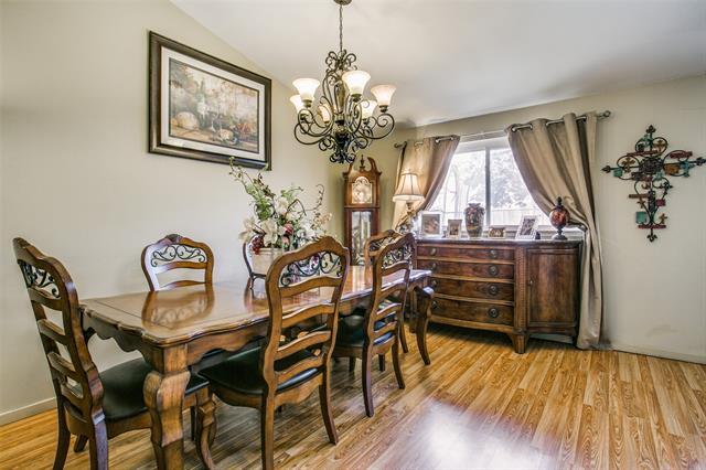 Foto del edificio - 912 Greenbriar Ln