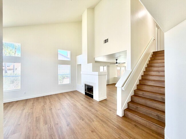 Building Photo - 4 Bedroom 3 Bathroom Cul-de-sac Home with Huge Backyard