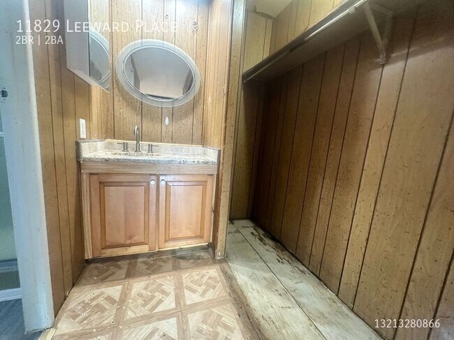 Foto del edificio - 11829 Leeward Pl