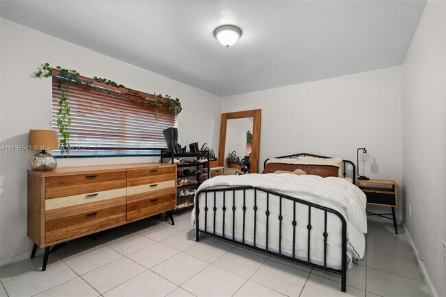 Foto del edificio - 3101 SW 27th Ave