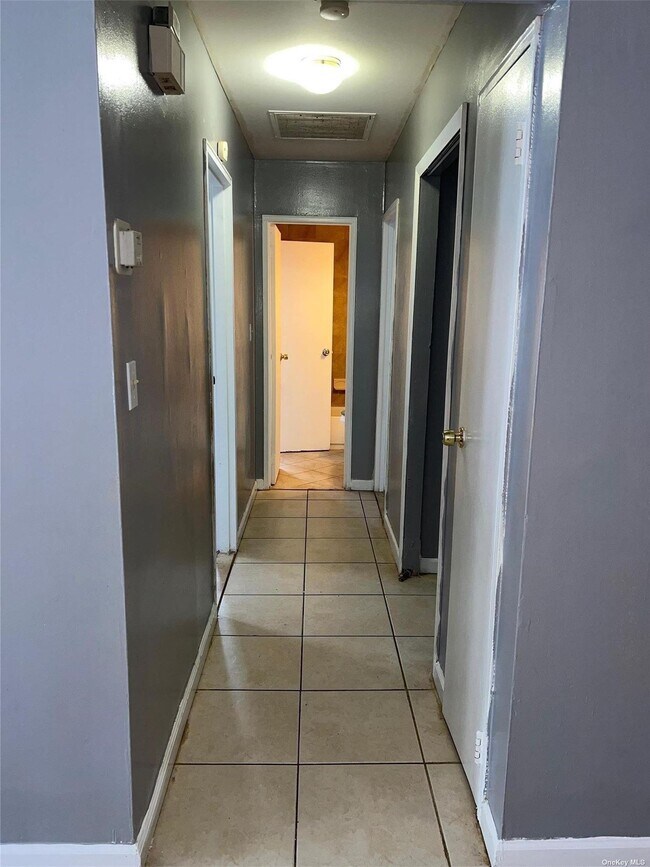 5 B Ticonderoga Ct, Ridge, NY 11961 House Rental in Ridge, NY