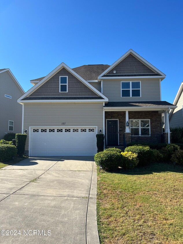 Primary Photo - 127 Lightwater Dr