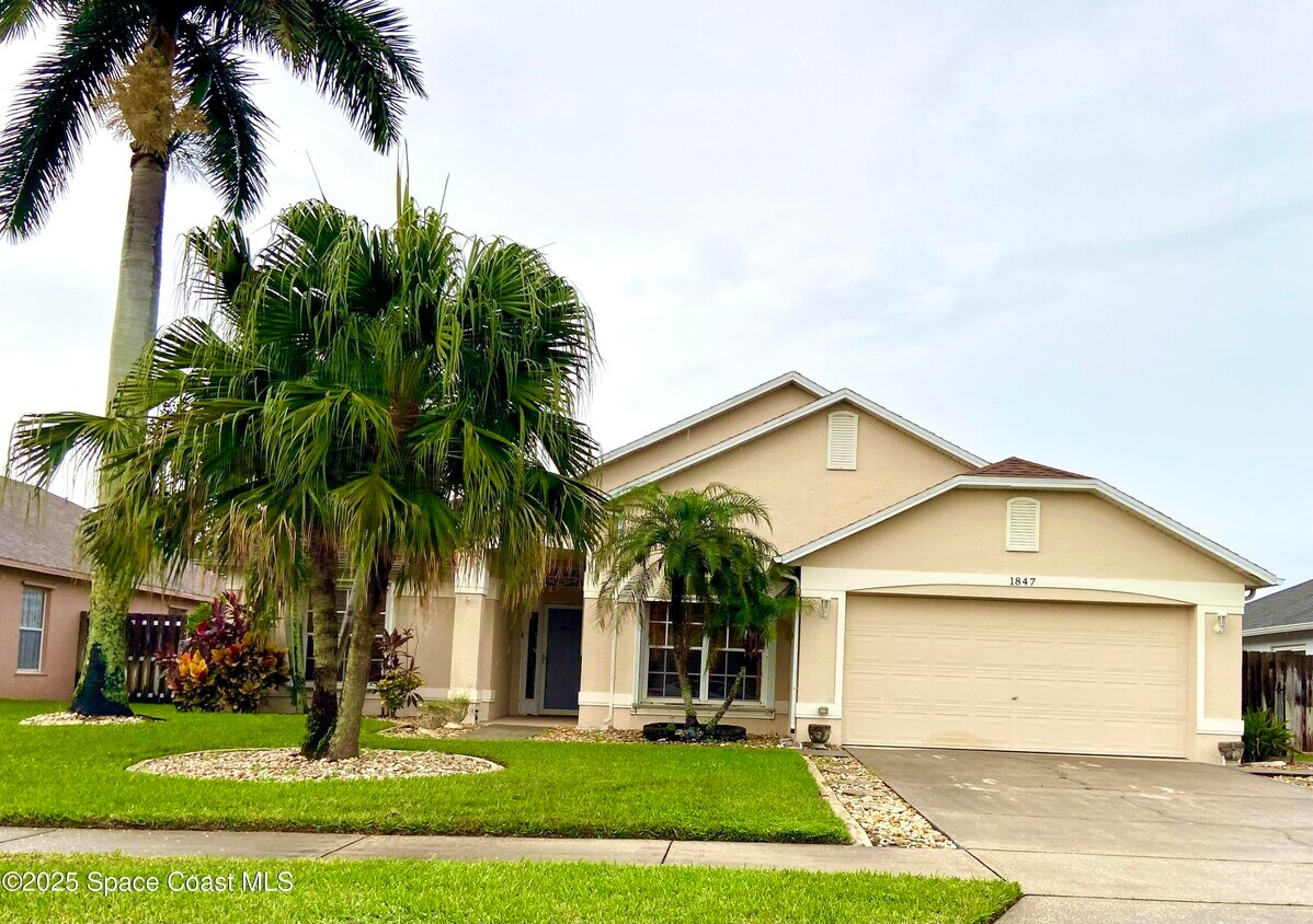 Foto principal - 1847 Abbeyridge Dr