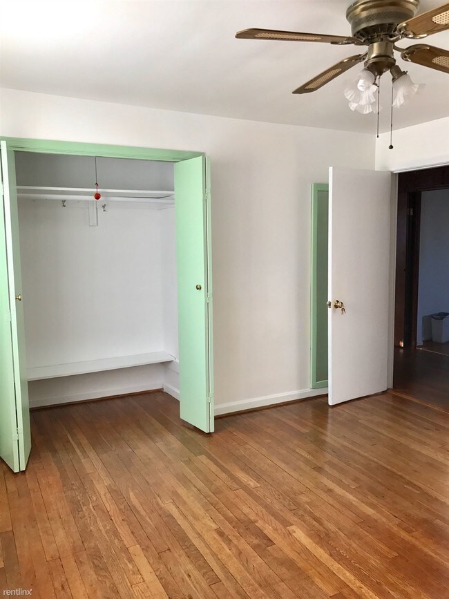 Foto del edificio - 5807 Harland St