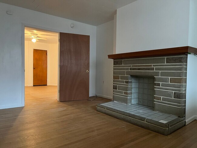 Foto del edificio - 212 McKinley Ave