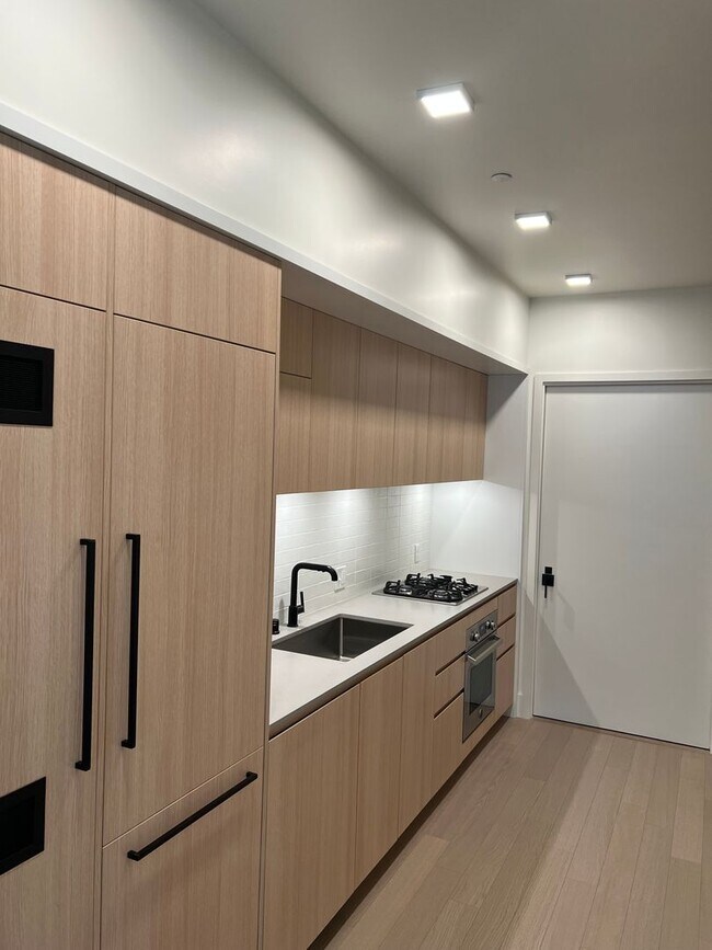 Foto del edificio - DOGPATCH MODERN LUXURY Jr 1BR 1BA CONDO, R...