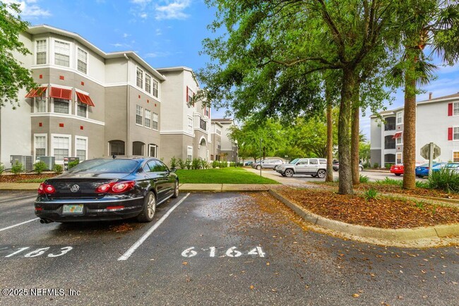Foto del edificio - 3591 Kernan Blvd S