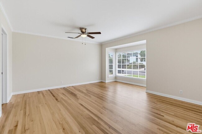 Building Photo - 7900 Westlawn Ave