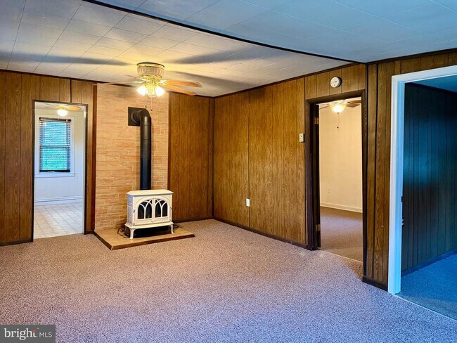 Foto del edificio - 241 Harpers Hollow Ln