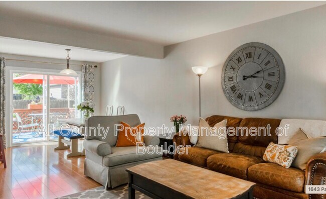 Foto del edificio - 1643 Park St