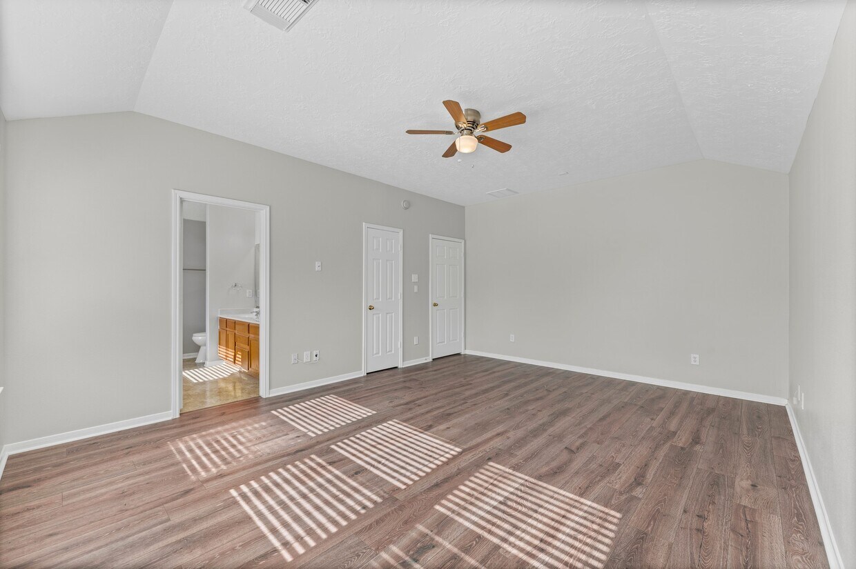 Building Photo - 21218 Rezanof Rd
