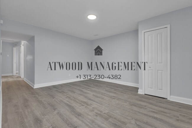 Building Photo - This beautifully updated 3-bedroom, 1-bath single-family home is ready for move-in!