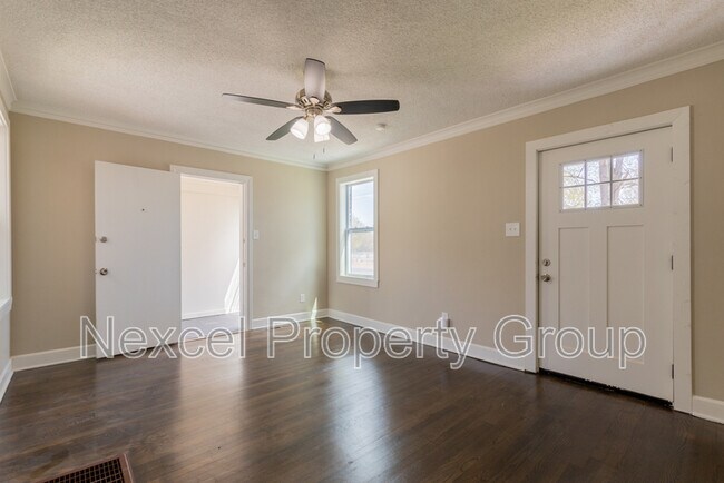 Foto del edificio - 1055 University St