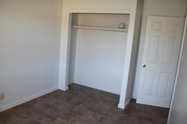 Building Photo - 2508 Mary Jane Dr