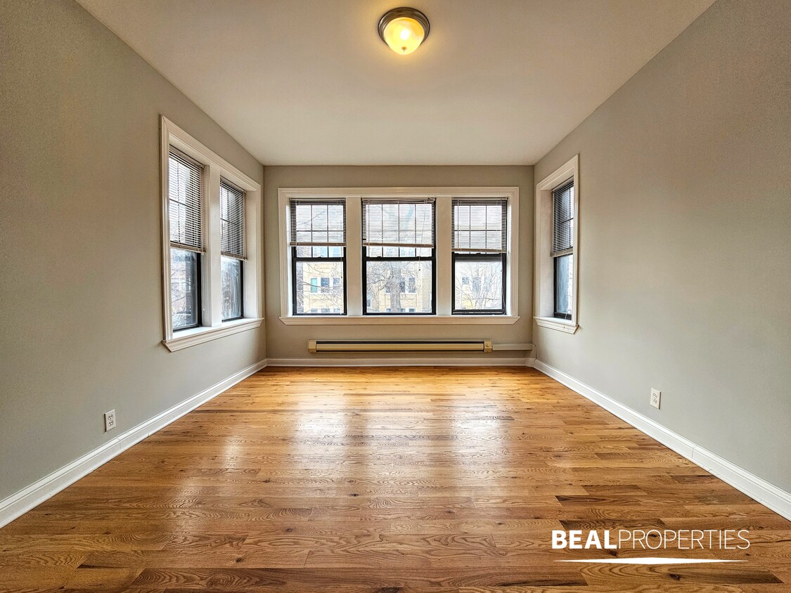 Foto principal - 4419 N Wolcott Ave