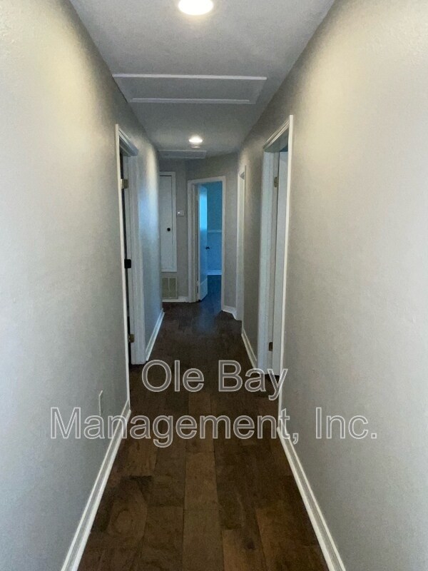 Foto del edificio - 4601 Bush Ln