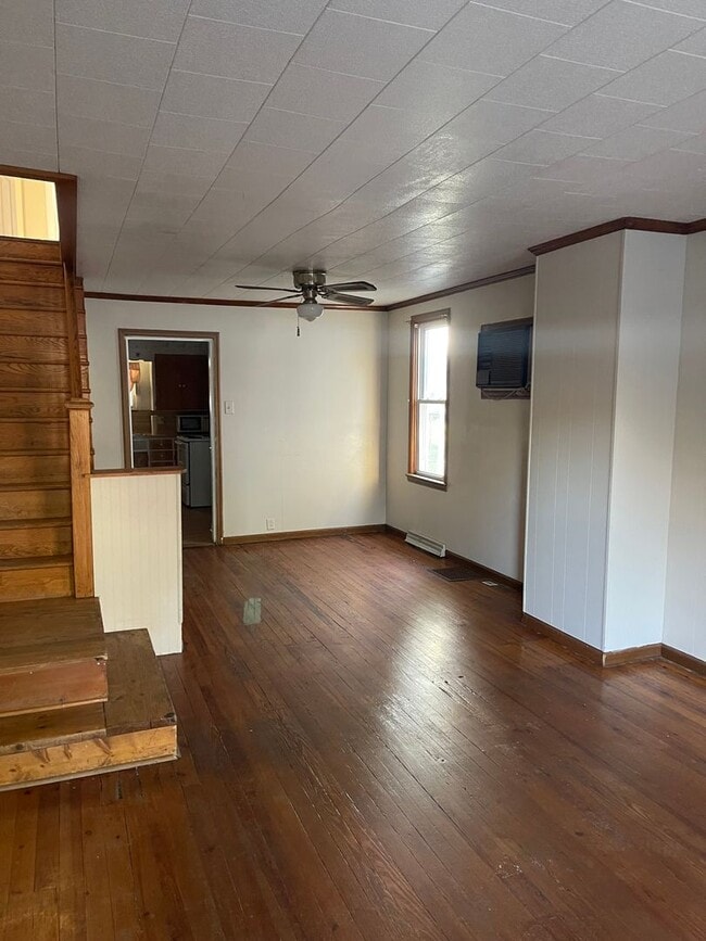Building Photo - Three bedroom home in Beautiful Carlisle area